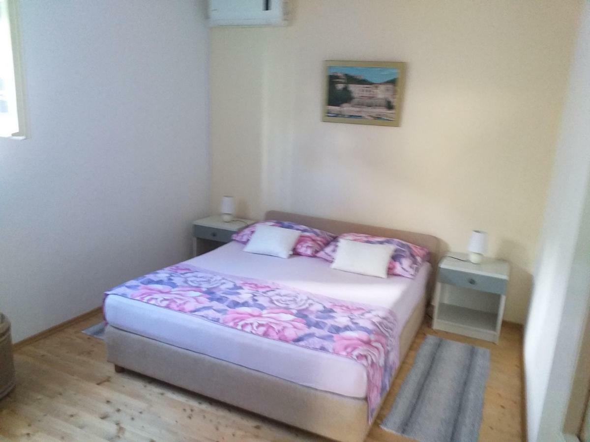 Apartmani Luna Hvar Town Exterior photo